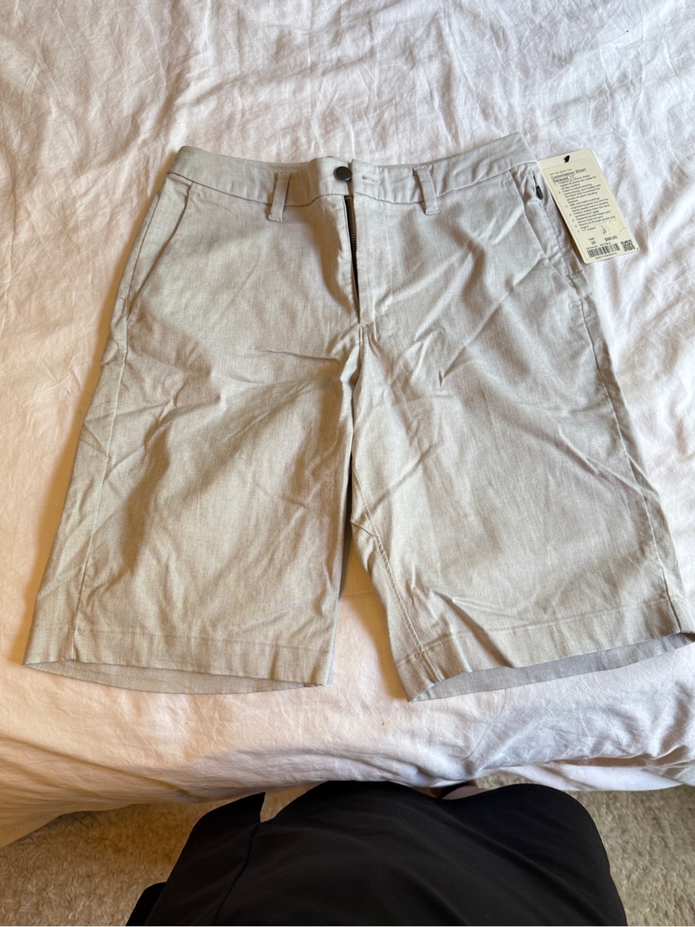 lululemon athletica Men's Light Gray Flat-Front Shorts